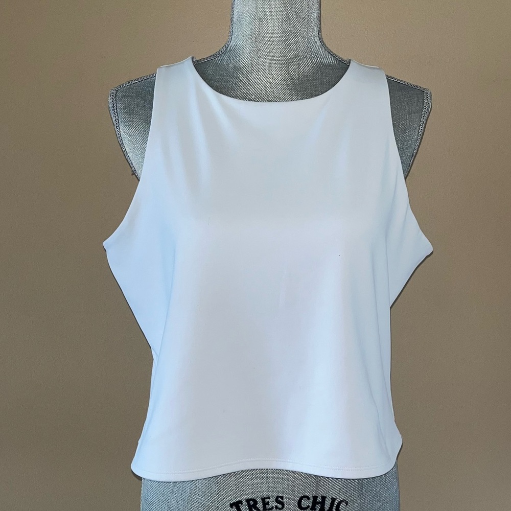 Express Body Contour White Sleeveless Top XL